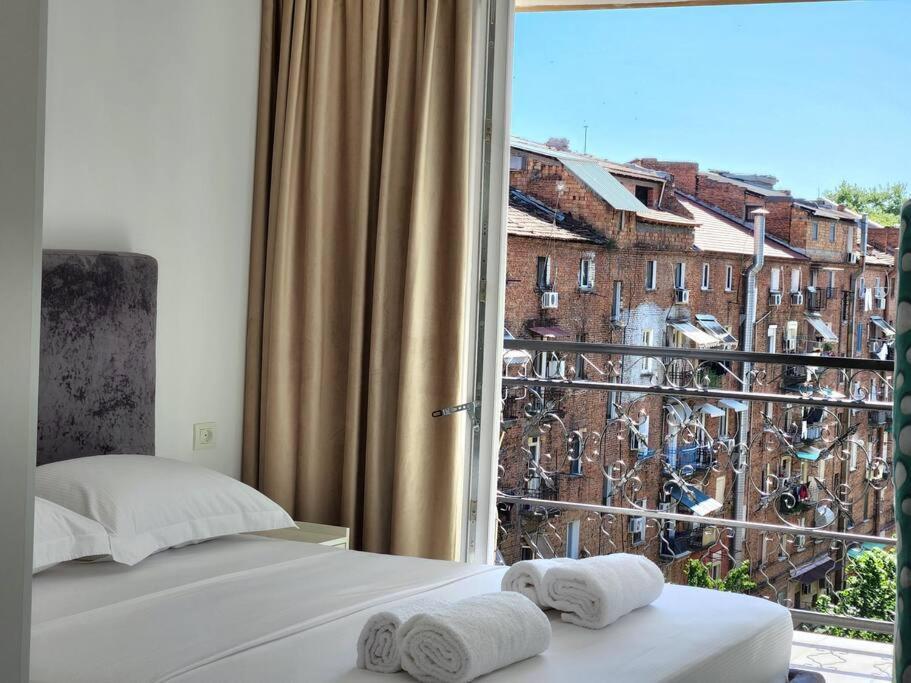 Tirana City Center Penthouse Oasis Екстериор снимка