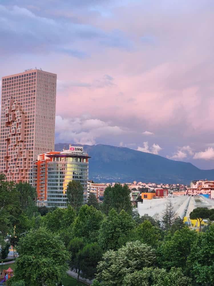 Tirana City Center Penthouse Oasis Екстериор снимка