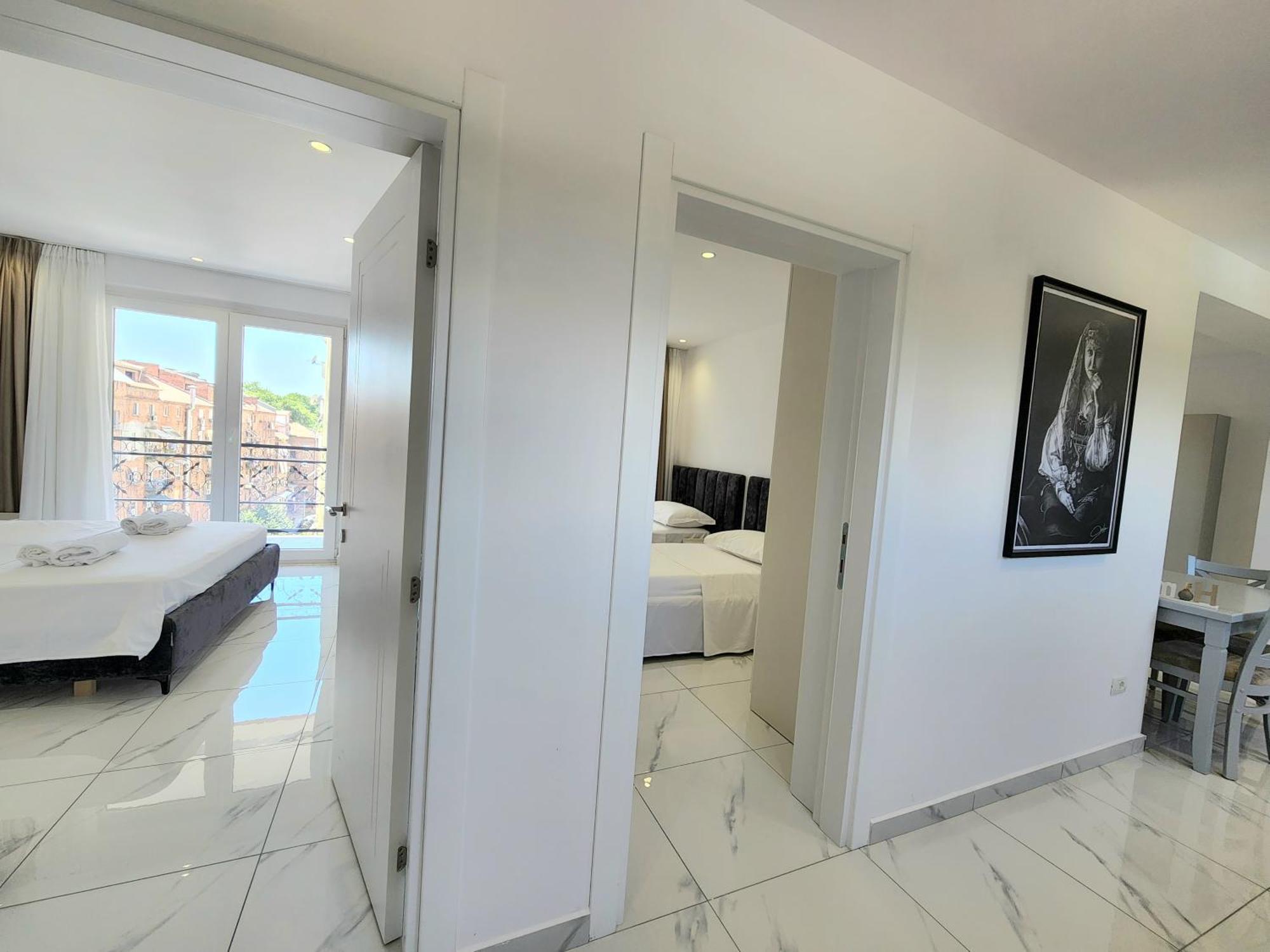 Tirana City Center Penthouse Oasis Екстериор снимка