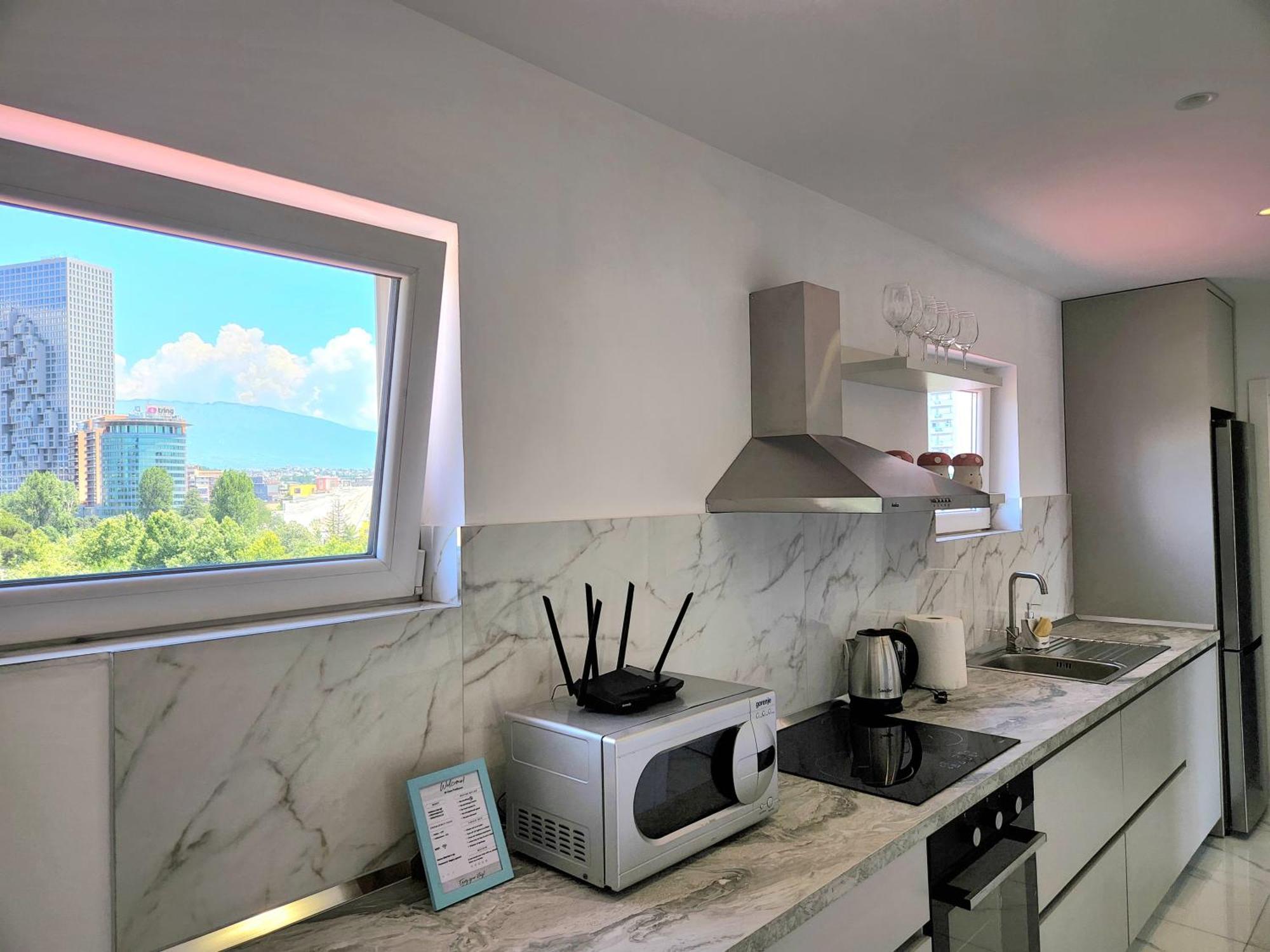 Tirana City Center Penthouse Oasis Екстериор снимка