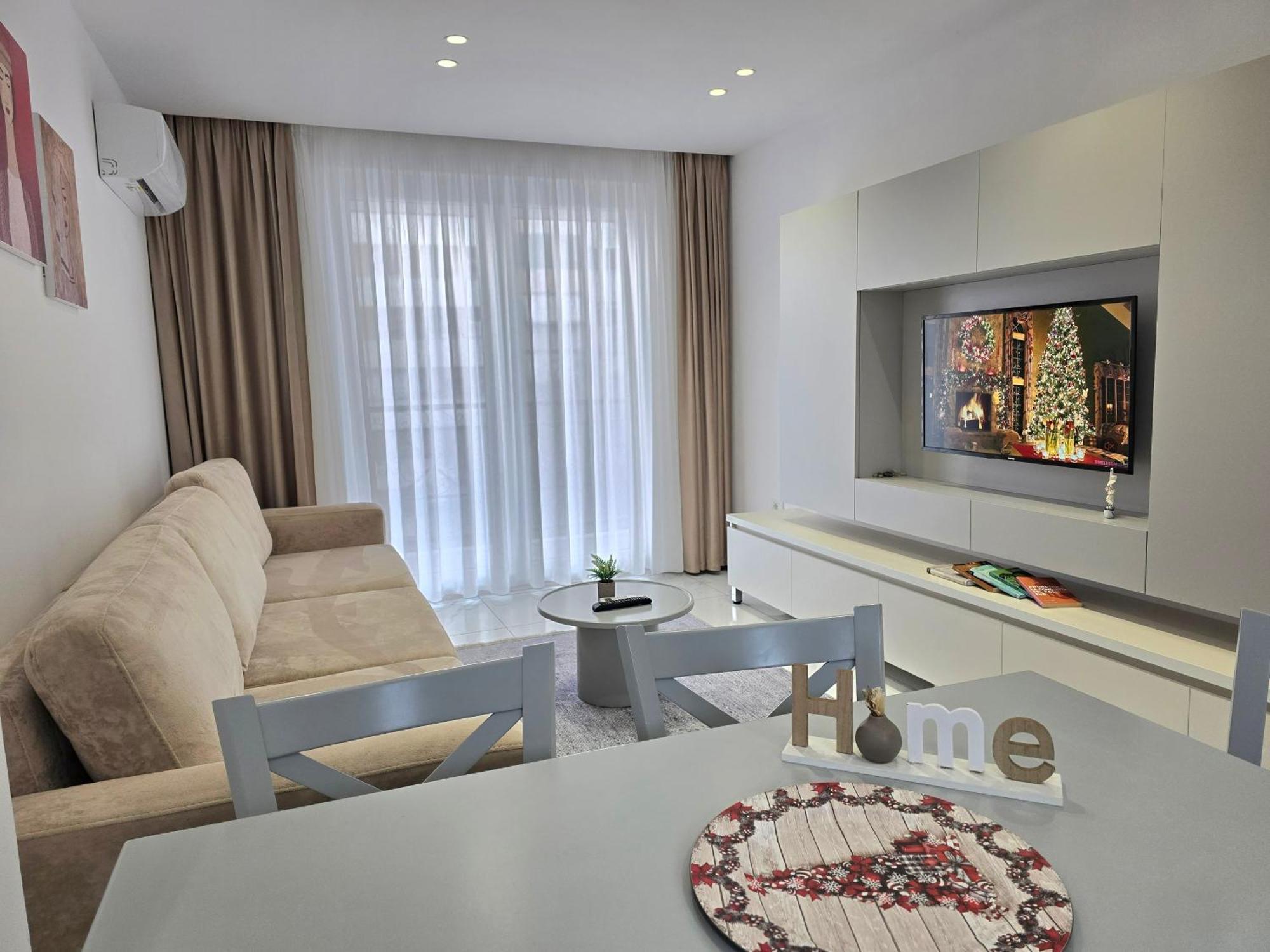 Tirana City Center Penthouse Oasis Екстериор снимка